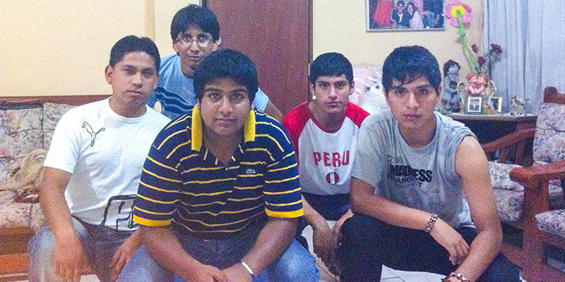 03-radio-latinosflow-68e49f9c07b1b